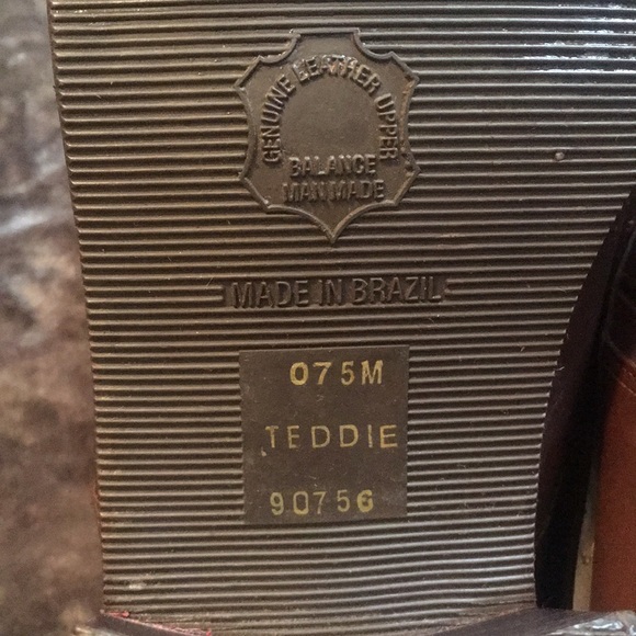 KF Ltd Women’s leather boot. Size 7.5 - Picture 3 of 3